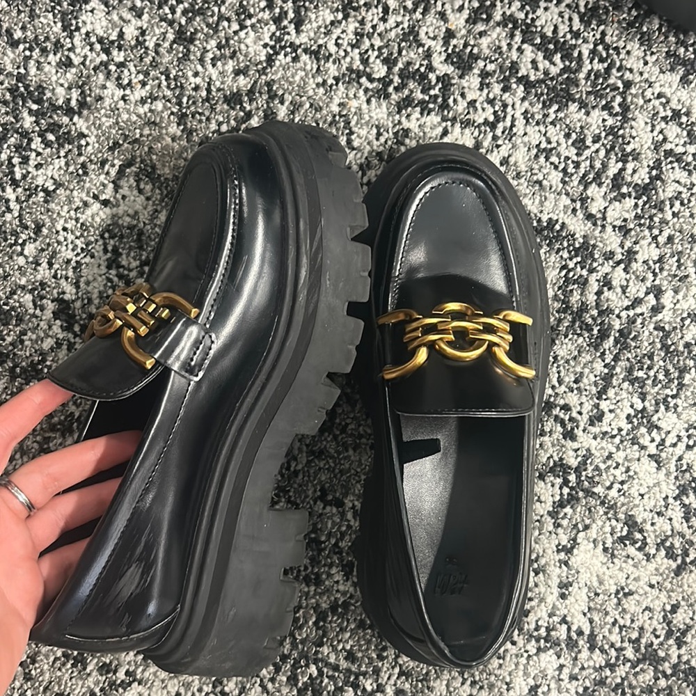 Women’s H&M Black Loafers with Gold Chain